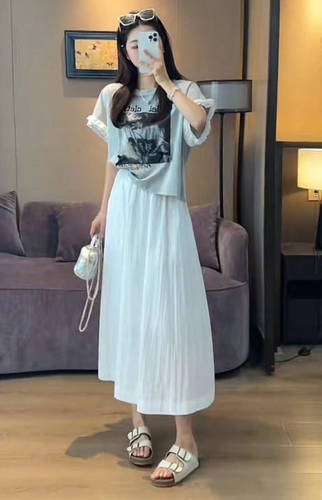 Women's Summer Lace Panel T-Shirt and Simple Skirt Set