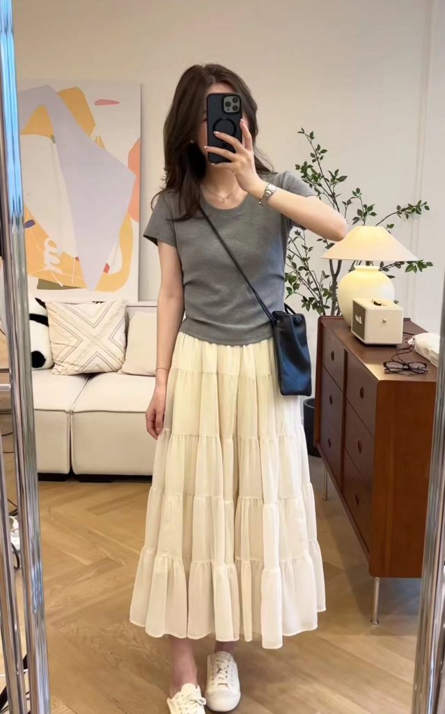 Crew Neck Short Sleeve Top and Tulle Skirt Set