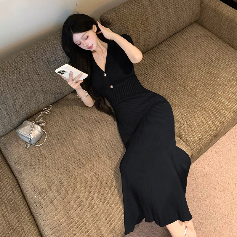 Summer New Style Small Fragrance Fishtail Knit Dress Short Sleeve V Neck Bodycon Midi Dress High End - Image 3
