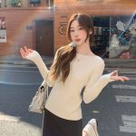 Women's Slim Fit Beaded 3D Floral Knit Top Spring 2026
